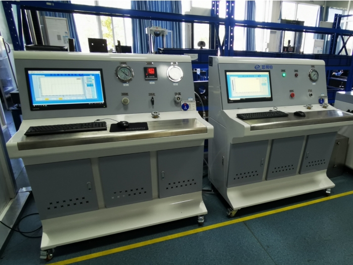 變壓器油箱開裂油壓測試系統(tǒng)做個(gè)描述